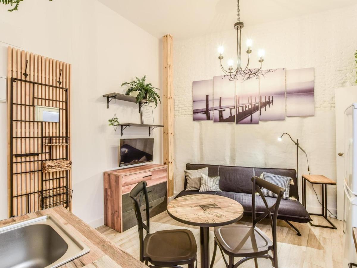 Apartamento Plaza De Lavapies Alquiler Temporal Мадрид Екстериор снимка